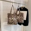 Sexig leoparddesign Big Korean Fashion Shopper Shopping Väskor för kvinnor handväska axelväska stor kapacitet tote 240111