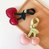 Nyckelringar söt 3D Peach Heart Cherry Car Key Chains Red Pink Love mångsidig väska hänge för kvinnor