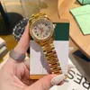 Womens Watch Watch Watches عالية الجودة مصمم الساعات للأزياء أعمال مقاومة للماء الكوارتز الفولاذ المقاوم للصدأ 33 ملم ساعة