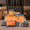 Bedding Sets Designer Bedding Sets lençóis azul-azul laranja Crystal Velvet Storage Baby Fleece Deixe-nos uma mensagem para mais detalhes e fotos