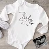 Baby graviditet tillkännagivande född bodysuits bomulls höst vinter pojkar flickor långärmad romper jumpsuit 240110
