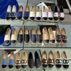 2024 Canvas skor espadrilles vårens höstdesigners casual kvinnor sommar lyxiga damer platt strand halv tofflor mode kvinna loafers cap fiskare canvas skor