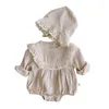 Spring Baby Girl Romperhat Bodysuit Stroje z długim rękawem 2PCS Bawełniany lniany koronki Ruffles Dziewczyny Ubranie dla dzieci 024m 240110