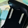 Lüks Dangle Chandelier Küpeler Marka Tasarımcısı S925 STERLING Gümüş İki Çizgi Kare Kristal Zincir Cazibe Damla Küpeler Kadın Mücevherleri Kutu ile