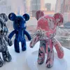 Dekorative Objekte Figuren DIY Flüssigkeit Pigment Bär Figur Graffiti Vinyl Malerei Gewalttätig Anime Action Figuren Figur Kreative Bearbrick Spielzeug Geschenkevaiduryd2