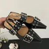 Femmes plates avec des chaussures Designer Luxury Buckle Fashion Ladies Flats Chaussures Slingback Point Toed Casual Female Sandals Mules 35-39