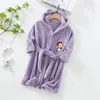 Cartoon Panda Zachte Comfortabele Winter Kids Jongens Meisje Baby Badjas Nachtkleding Flanel Pyjama Met Capuchon Gewaden Homewear Kleding 240111