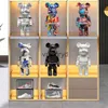 Deko-Objekte, Figuren, bunte Graffiti-Bär-Ziegelfiguren, Bearbrick-Statue, gewalttätige Harzverzierung, Schreibtisch-Accessoires, luxuriöse Wohnzimmer-Dekoration