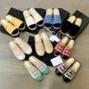 Dhgate Lady Espadrilles Fashion Designer CC Shoe for Womens Man Tolevas Casual Shoes pêcheurs pêcheurs de tissu Tazz Tazz Luxury Summer Beach Slipper Chaussures plates basse