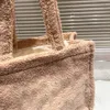 Solid Plush Clutch Soft Veet Designer Tote Bag Winter Warm Woolen Woman Shopping Totes Bags Womens Wool S Handväskor Student Class Book Handbag Dhgate