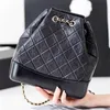 Totes Backpack Luxury Designer Bags Womens Sacs Mens Crossbody Clutch Souple du 2024 Classic Green En cuir Back Hand Sac
