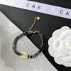 Novo preto boutique charme pulseira vintgae luxo corrente pulseira caixa embalagem moda menina jóias com clássico marca logotipo designer pulseira