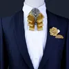 Mäns lyxiga strass bowtie för bröllopsbrudgum high-end brittisk affärsdräkttillbehör Handgjorda bågbroschfickduk 240111