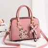 Stilista di moda la borsa tote Borsa di tendenza Borsa a tracolla classica da donna Borsa a tracolla casual Borsa a mano vintage in pelle PU con cerniera Borsa da esterno di lusso