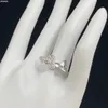 Dead Leaf Snowflake Ring Neutral Sex Ring Shimmering Superior Quality Celebrity Love Ring Eye Set With Gemstone Crystal