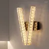 ウォールランプモダンベッドサイドクリスタルV字型ベッドルームリビングルームデコレーション豪華なシンプルな階段テレビ背景屋内照明