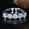 حلقات الكتلة Cosya d Color Moissanite Ring for Women 925 Sterling Silver Placed Gold Round Round Beatherity Diamond Band Jewelry