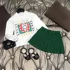 CC set firmati per bambini set per bambini 2pics vestiti per bambini maglietta per bambini abbigliamento ragazzi ragazze tute tute a maniche corte camicia estiva di lusso calda Dhgate