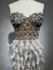 2024 Luxury Sheath Prom Dress Sweetheart Pearls Feathers Crystal Tea längd Kvällsnattklänningar Formella festklänningar Abendkleider Robe de Soiree