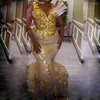 Partykleider Aso Ebi Meerjungfrau Prom Gold Spitze Applikationen Pailletten Ärmellos Sheer Neck Afrikanische Frauen Formelle Kleidung Abendkleid