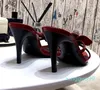 クラシックスリッパリベット女性サンダルサマーファッションセクシーな足首ハイブーツメンレターグラディエーターカジュアルフラットデザイナー女性靴
