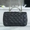 Borsa a tracolla di lusso Channel 10A Borsa a tracolla da donna Borsa a tracolla firmata Borsa con manico superiore con patta Pochette in pelle di agnello Caviale Borsa a tracolla firmata con motivo diamante