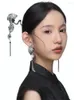 ヘアクリップ2024フラワークイ折りたたみファンヘアピンメタルクラシックチャイニーズスタイル女性ジュエリーパーティーギフト