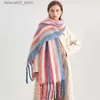 Foulards Europe Amérique Automne Hiver Femmes Foulards Chauds Hommes Épaississement Écharpe Gland Châle Cachemire Imitation Mode Foulard Wraps Q240111