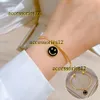 Bangle 2024 Bransoletka Bransoletka Tytanowa stalowa bransoletka luksusowa męska i damska 18K Splatana moda popularna nie zanikaj bransoletki