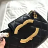 Fashion Designer bag Sheepskin fashion retro big logo single shoulder crossbody can size21X14cm Hand-held crossbody bag