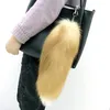 Real Fox Fur Tail Nyckelring Stor Natural Fur Tail Keychain Pendant Cosplay Tail Cute Wolf Fox Tail Fur Car Nyckelringar för kvinnor 240110