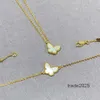 Boucles d'oreilles Designer S925 Sterling Silver Sweet Butterfly Pendentif Collier pour femmes Luxe Trèfle Marque Shell Court Collier Bracelets Collier Bijoux Cadeau