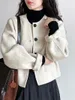 Manteau d'hiver au style féminin et au sens du design