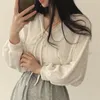 Lucyever White Knitted Cardigan Kobiety Summer cienki filtr przeciwsłoneczny koronkowe dzianiny Tops Korean Lantern Sleeve Short Płaszcz 240112