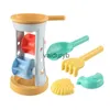 Giochi con la sabbia Divertimento in acqua Todder Giocattolo da spiaggia Gadget con sabbia per bambini Pala da sabbia Secchio Annaffiatoio Veicolo Carrello colorato Regali di compleanno per bambinivaiduryb