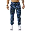 Pantaloni da uomo 2024 Moda Militare Camouflage Jeans Maschili Tendenza Sottile Hip Hop Dritto Verde Militare Tasca Cargo Denim Gioventù di Marca