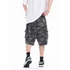 Shorts pour hommes Harajuku Camo Cargo Shorts hommes japonais Vintage lâche lti poète broderie Streetwear décontracté fendu Shorts Camouflage Pantsyolq