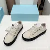 Sneaker per pane alto Coppia Scarpe Laviin Scarpe morali Formazione di alta qualità Uomo Gump spesso Designer Suola Colore Aumento Contrasto Forrest Skateboarding 3J7Kl