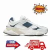 OG 9060 Högkvalitativa män som kör Cherry Blossom Team Forest Green Blue Haze Sea Bricks Wood Rain Cloud Grey 990 Jound Mens Women Trainers Sneakers Shoes K2