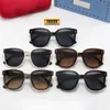 Outlet de marca Diseñador Gafas de sol Ceinture Gafas de sol originales Hombres Mujeres Ojo de gato Lentes polarizadas anti-UV Sombras de viaje al aire libre Vidrio de sol de alta calidad con caja