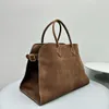 Margaux15 Automne Hiver Exclusif The-style-R NYC Minimaliste Doux Daim Fourre-Tout Park Margaux 17 Cuir Véritable Margaux 10 Spacieux Chic Grande Capacité Sac À Main