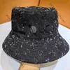 バケツの帽子新しい2024 Desingers Loe私たちはLuxurys Wide Brim Hats Solid Color LetterSunhatsファッショントレンド旅行のバケツ気質59QK