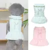 Ropa para perros Vestido para mascotas Bonito diseño de anillo en D Ropa a cuadros Faldas para cachorros Chaleco Ropa diaria de invierno