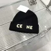 Tasarımcı Beanie Erkek Kadınlar Kış Örtüsü Yünlü Şapka Kadın Örme Kalın Sıcak Beanies Şapkalar Nakışları Kadın Bonez Beanies Kapaklar 12 Renk Aksesuarları