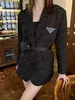 Moda Casual Blazer da donna Abito firmato Retro Lettera Giacca monopetto Manica lunga Cappotti da ufficio con cintura Abbigliamento adatto da donna per uomo