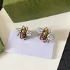 Boucles d'oreilles de luxe Designer Stud Vintage Boucles d'oreilles Abeille Haute Qualité Amour Cadeau Femmes Bijoux Pas Allergique Cadeau Boucle D'oreille Taille 1.7x2.5 cm avec Timbre