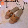Oranes klassiska sommar fasta skor dam glider platt för kvinnor sandal äkta läder sandaler ren unisex par komfort strand tofflor brunn paket c4kf