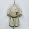 1.12 Blusa de linho com estampa de folhas verdes para férias na praia ou shorts de cintura alta com cordão conjunto feminino