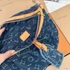 Grande capacidade feminina designer denim sacos bolsa de peito pacote de cintura 42x19cm larga alça de náilon ajustável rebites de ouro decoração dois tons flor padrão bolsa de ombro