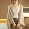 Toutes saisons Pure laine tricoté châle femmes décontracté cachemire écharpe blanc pull femmes plié porter Cardigan châle mode écharpe 240111